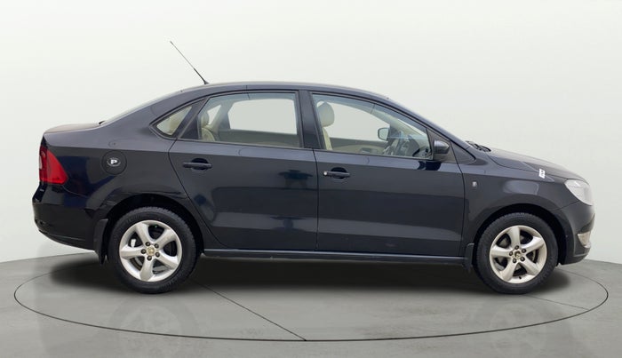 2012 Skoda Rapid ELEGANCE 1.6 MPI MT, Petrol, Manual, 1,04,264 km, Right Side View