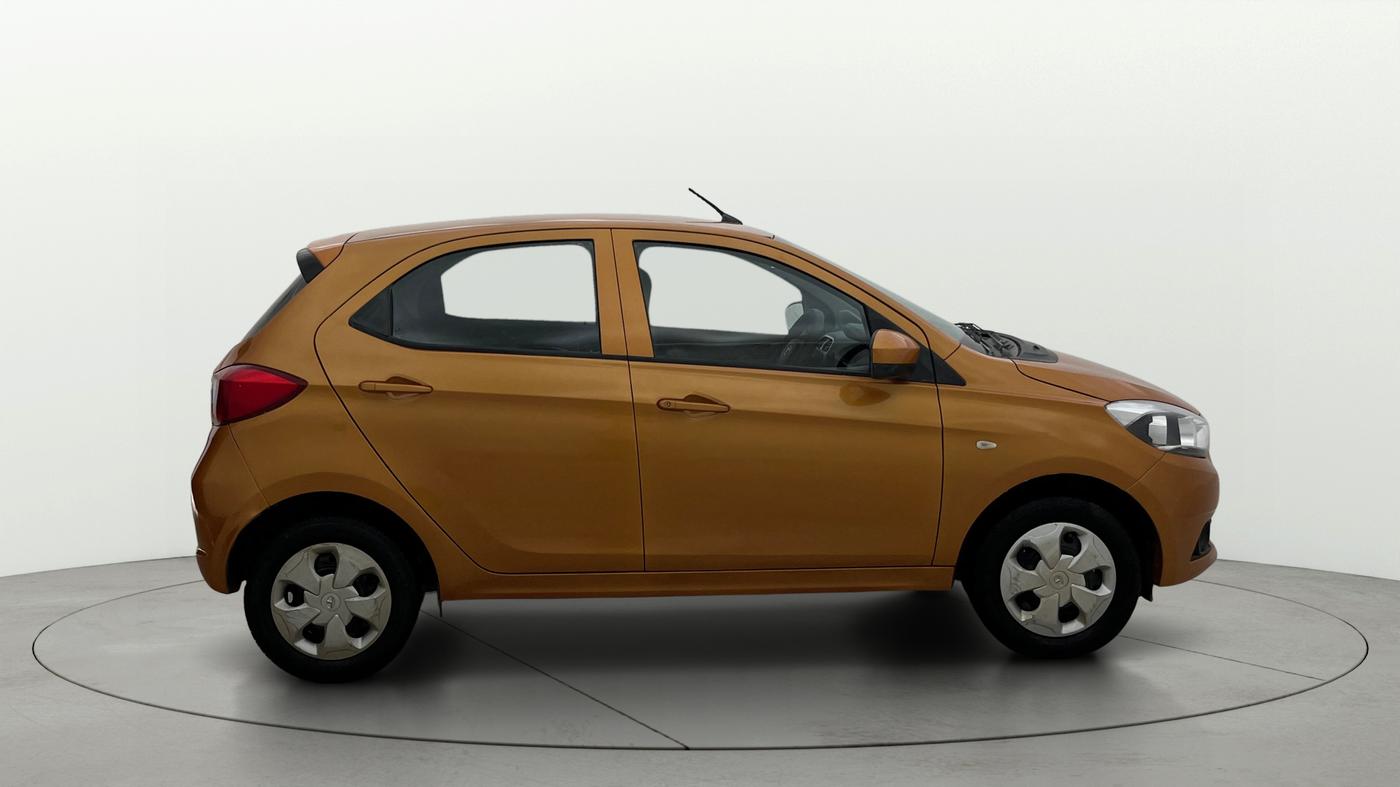2017 Tata Tiago XT PETROL, Petrol, Manual, 81,670 km, Right Side View
