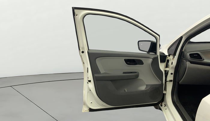 2020 Tata ALTROZ XE PETROL, Petrol, Manual, 72,750 km, LHS Front Door