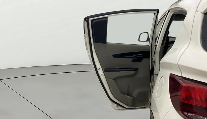 2017 Mahindra Kuv100 K4 PLUS D 6 STR, Diesel, Manual, 53,535 km, LHS Rear Door