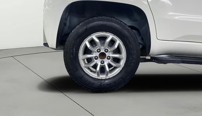2015 Mahindra TUV300 T8, Diesel, Manual, 81,031 km, Right Rear Wheel