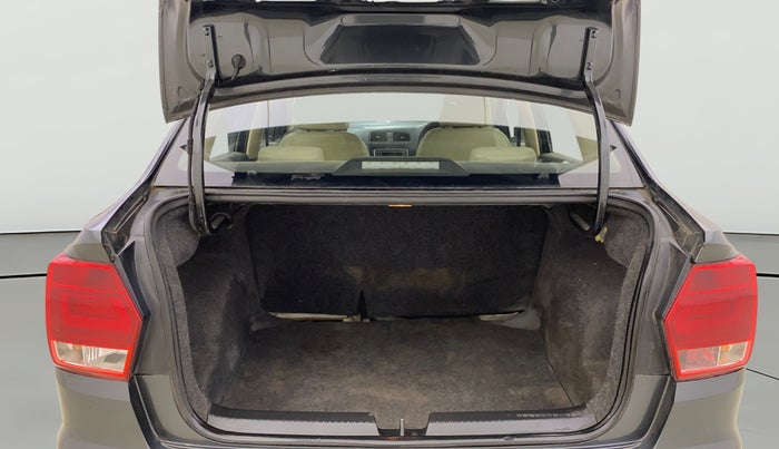 2017 Volkswagen Ameo COMFORTLINE 1.2L, Petrol, Manual, 38,247 km, Boot Open Zoomed View