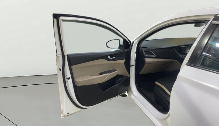 2018 Hyundai Verna 1.4 E PETROL, Petrol, Manual, 75,307 km, LHS Front Door