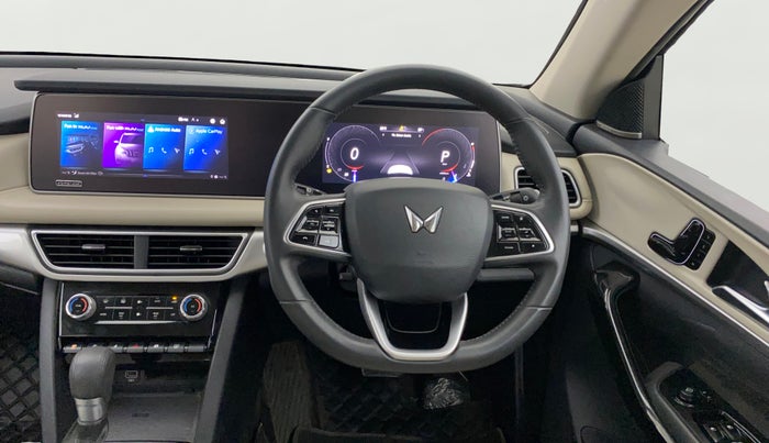 2022 Mahindra XUV700 AX 7 LUXURY P AT 7 STR, Petrol, Automatic, 19,475 km, Steering Wheel Close Up