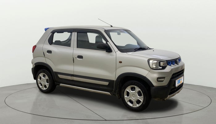 2019 Maruti S PRESSO VXI AMT, CNG, Automatic, 32,974 km, Right Front Diagonal