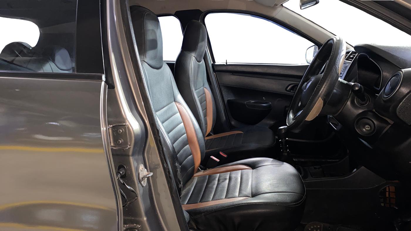 2017 Renault Kwid RXL 1.0, Petrol, Manual, 63,025 km, Right Side Front Door Cabin