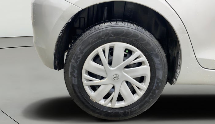 2017 Maruti Swift VXI, Petrol, Manual, 68,694 km, Right Rear Wheel