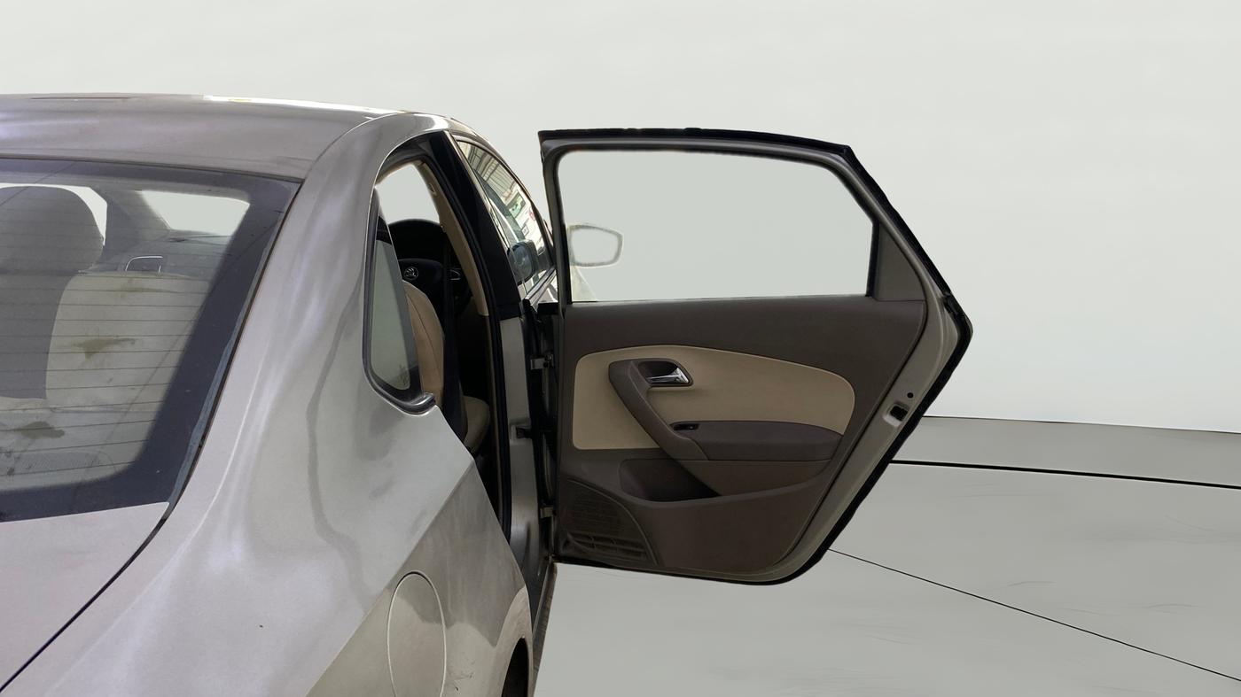 2014 Skoda Rapid 1.6 MPI AMBITION PLUS AT, Petrol, Automatic, 62,551 km, RHS Rear Door