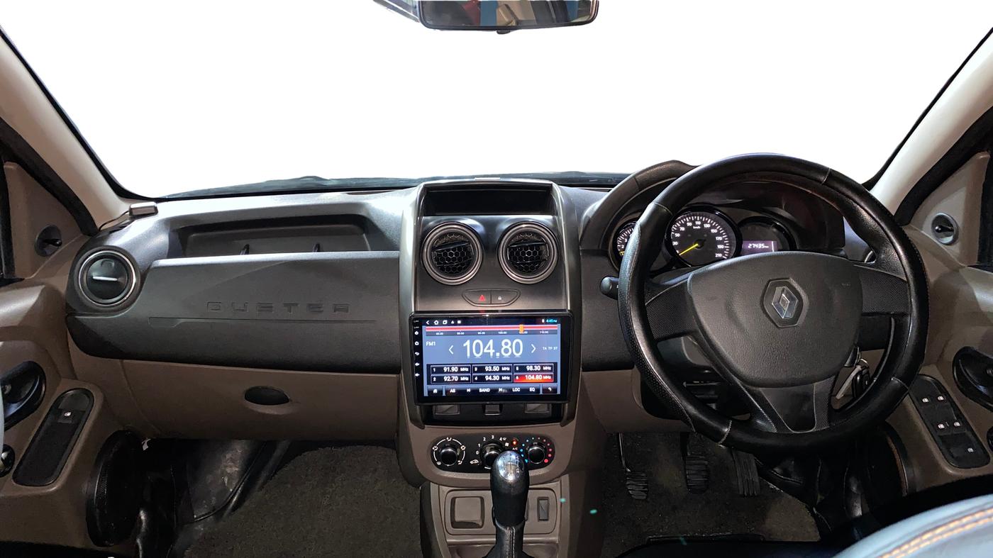 2017 Renault Duster RXE PETROL, Petrol, Manual, 27,433 km, Dashboard