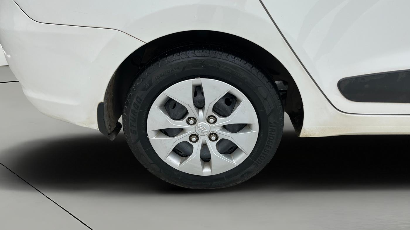 2015 Hyundai Xcent S 1.2, Petrol, Manual, 89,441 km, Right Rear Wheel