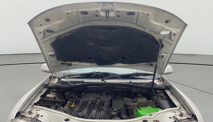 2014 Renault Duster RXL PETROL, Petrol, Manual, 1,25,234 km, Open Bonet