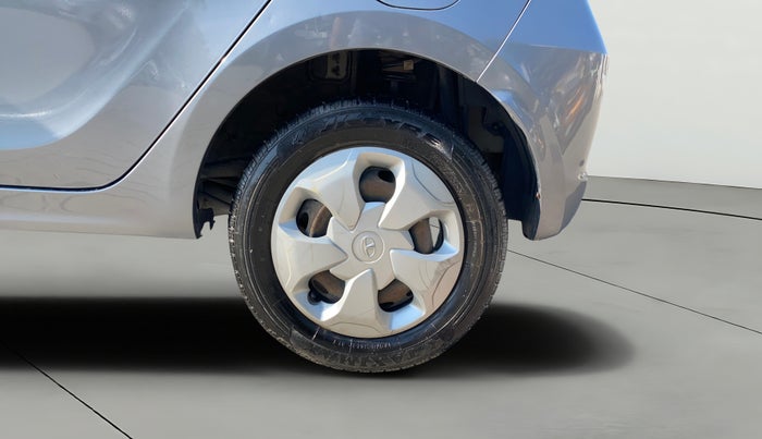 2018 Tata Tiago XT PETROL, Petrol, Manual, 60,478 km, Left Rear Wheel