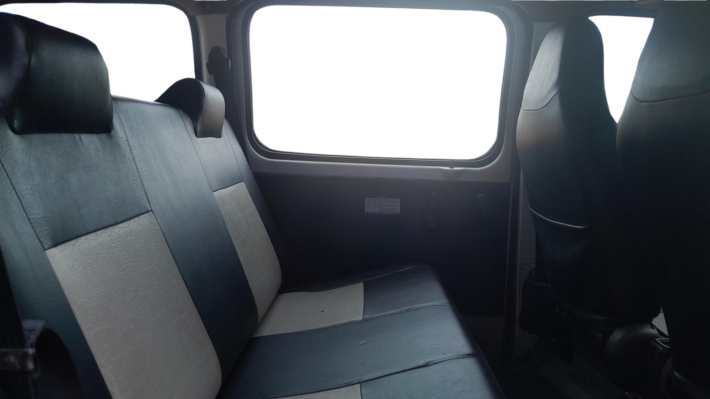 2017 Maruti Eeco 5 STR WITH A/C+HTR, Petrol, Manual, 91,404 km, Right Side Rear Door Cabin