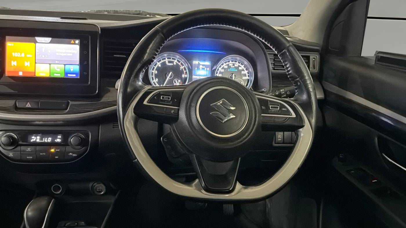 2019 Maruti XL6 ALPHA AT, Petrol, Automatic, 1,25,848 km, Steering Wheel Close Up