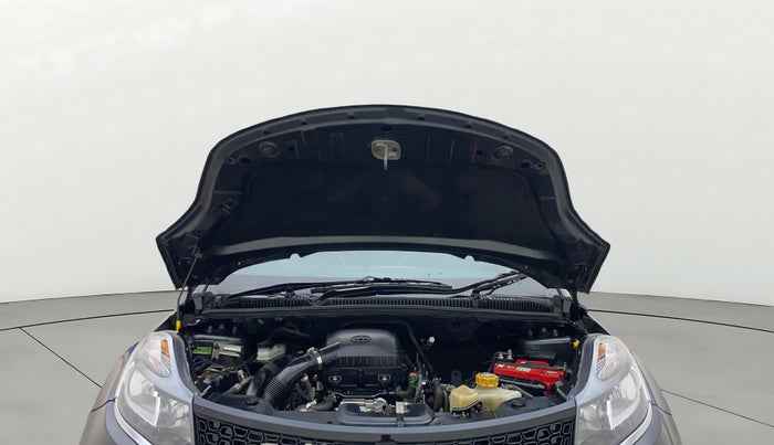 2018 Tata NEXON XM PETROL, Petrol, Manual, 50,930 km, Open Bonet