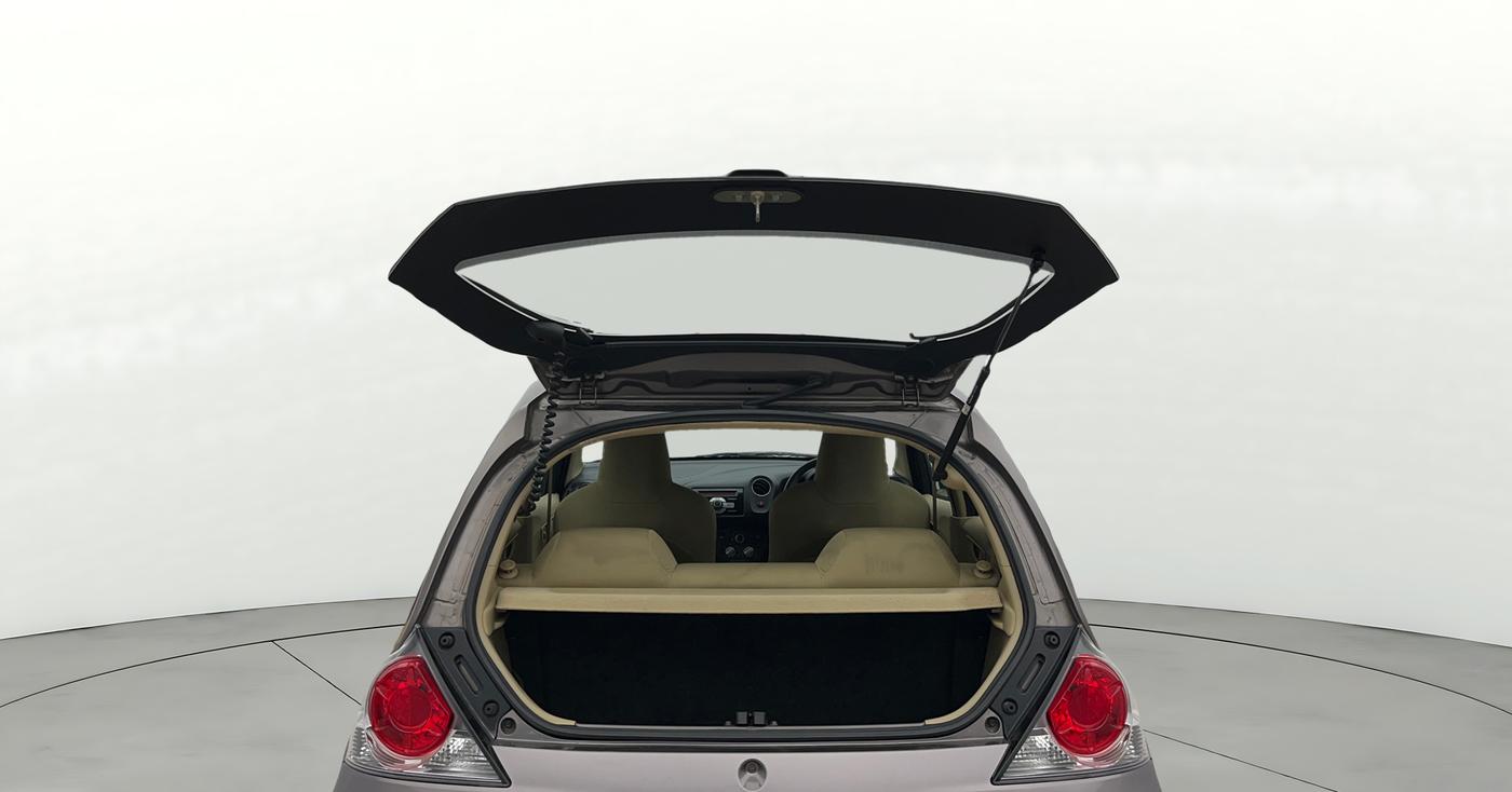 2014 Honda Brio S MT, Petrol, Manual, 29,359 km, Boot Door Open