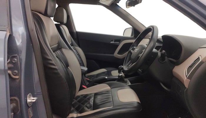 2015 Hyundai Creta SX PLUS 1.6 PETROL, Petrol, Manual, 61,837 km, Right Side Front Door Cabin