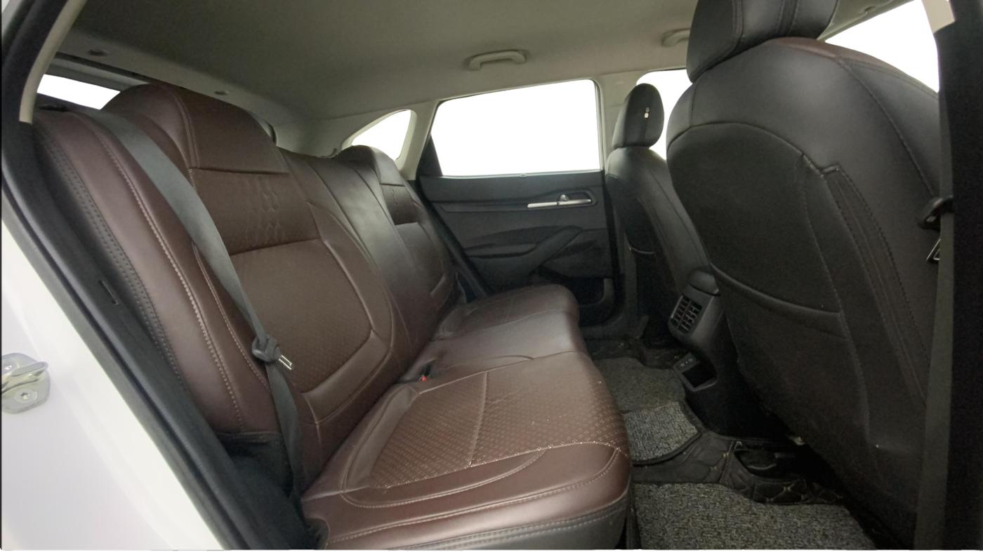 2023 KIA SELTOS  HTK PLUS 1.5 DIESEL IMT, Diesel, Manual, 68,626 km, Right Side Rear Door Cabin