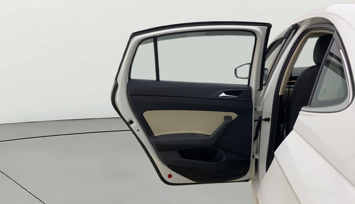 2024 Skoda SLAVIA STYLE 1.0L TSI AT, Petrol, Automatic, 26,163 km, LHS Rear Door