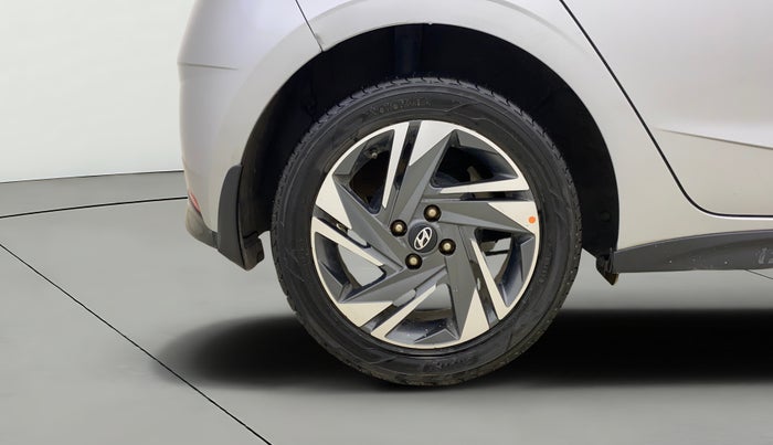 2022 Hyundai NEW I20 ASTA 1.2 MT, Petrol, Manual, 54,233 km, Right Rear Wheel