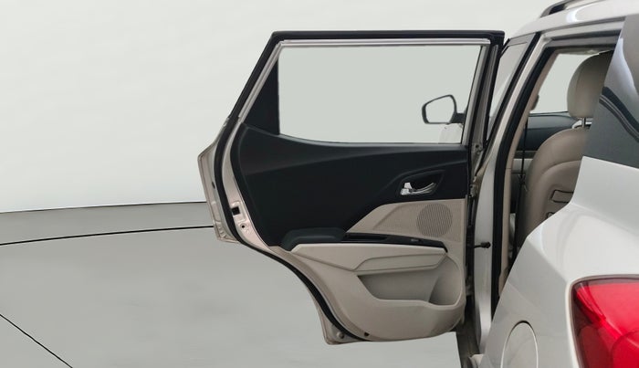 2019 Mahindra XUV300 W8 (O) 1.2 PETROL, Petrol, Manual, 62,636 km, LHS Rear Door