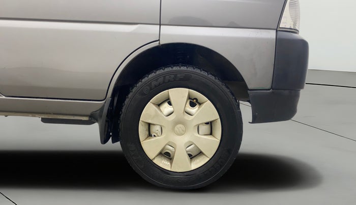 2021 Maruti Eeco 7 STR, Petrol, Manual, 76,991 km, Right Front Wheel