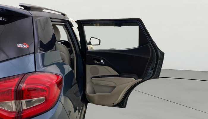 2019 Mahindra XUV300 W8 (O) 1.5 DIESEL AMT, Diesel, Automatic, 55,796 km, RHS Rear Door