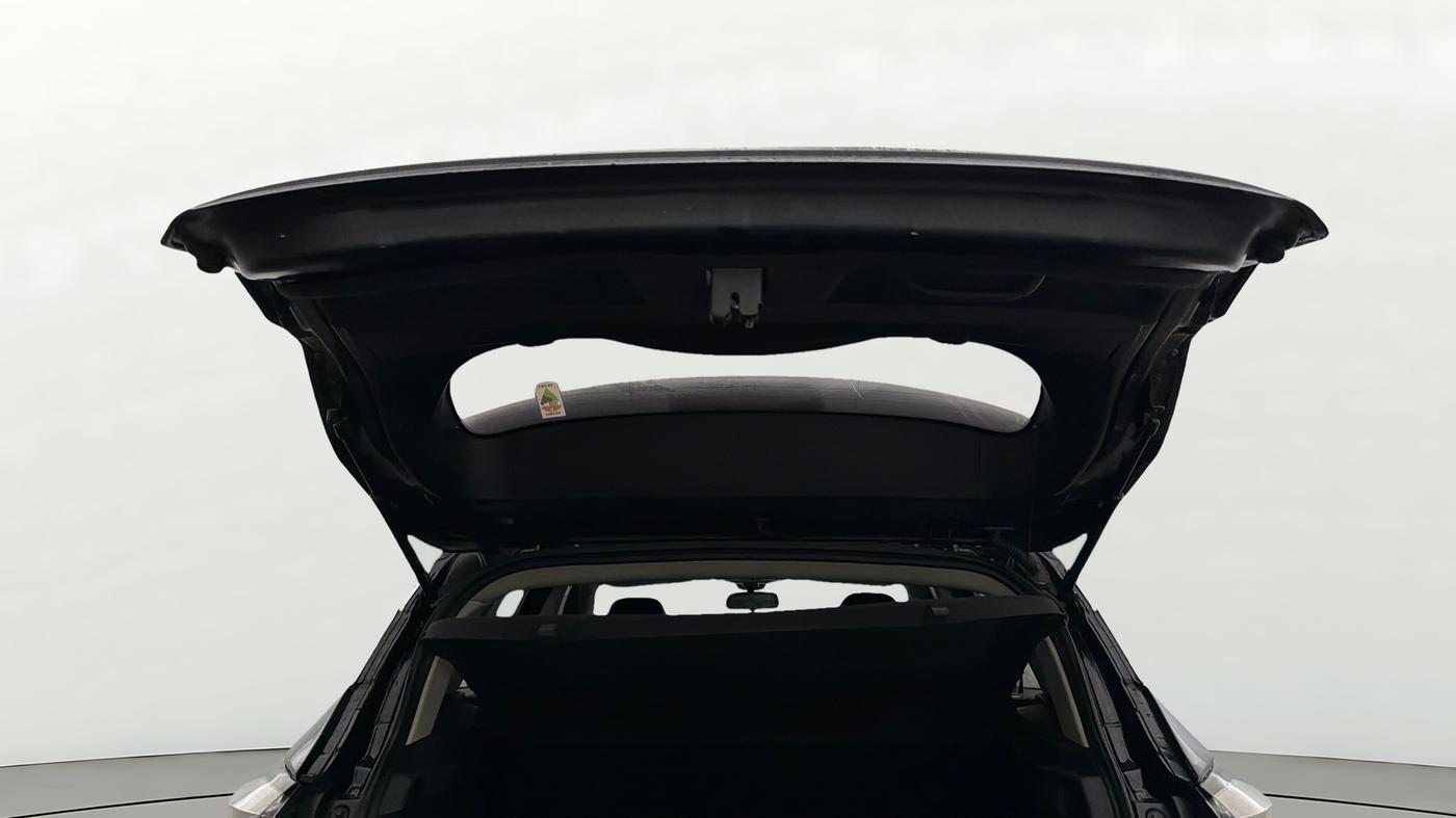 2021 Tata Harrier XT PLUS 2.0L KRYOTEC DARK EDITON, Diesel, Manual, 92,452 km, Boot Door Open