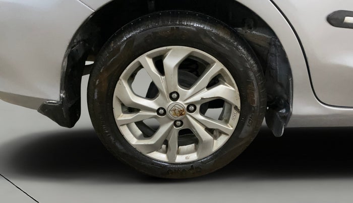 2018 Honda Amaze 1.2L I-VTEC V, Petrol, Manual, 1,11,878 km, Right Rear Wheel