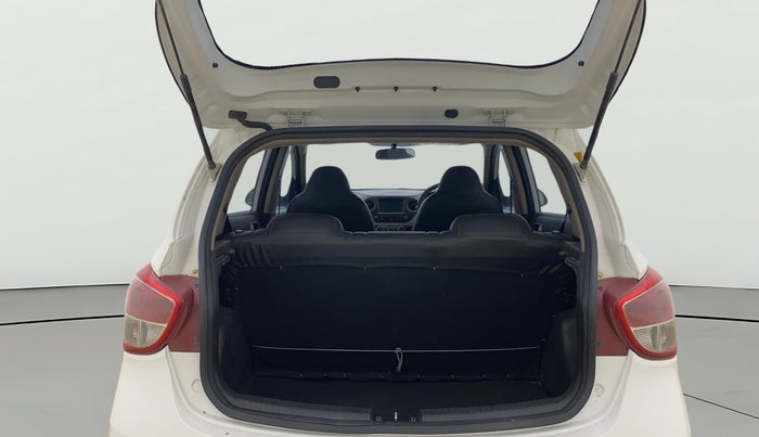 2017 Hyundai Grand i10 SPORTZ (O) 1.2 U2 CRDI, Diesel, Manual, 1,44,028 km, Boot Open Zoomed View