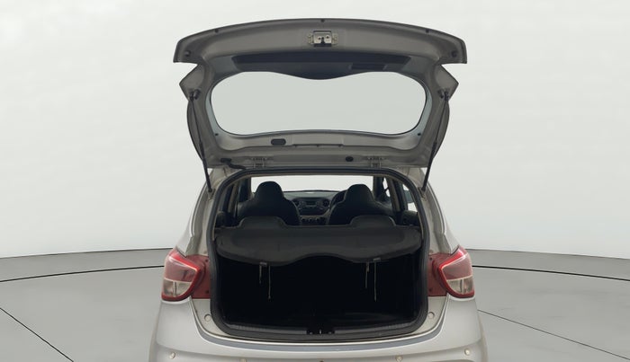 2018 Hyundai Grand i10 MAGNA 1.2 KAPPA VTVT, Petrol, Manual, 29,243 km, Boot Door Open