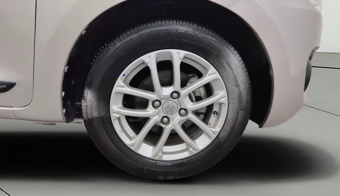 2022 Maruti Swift ZXI CNG, CNG, Manual, 92,126 km, Right Front Wheel