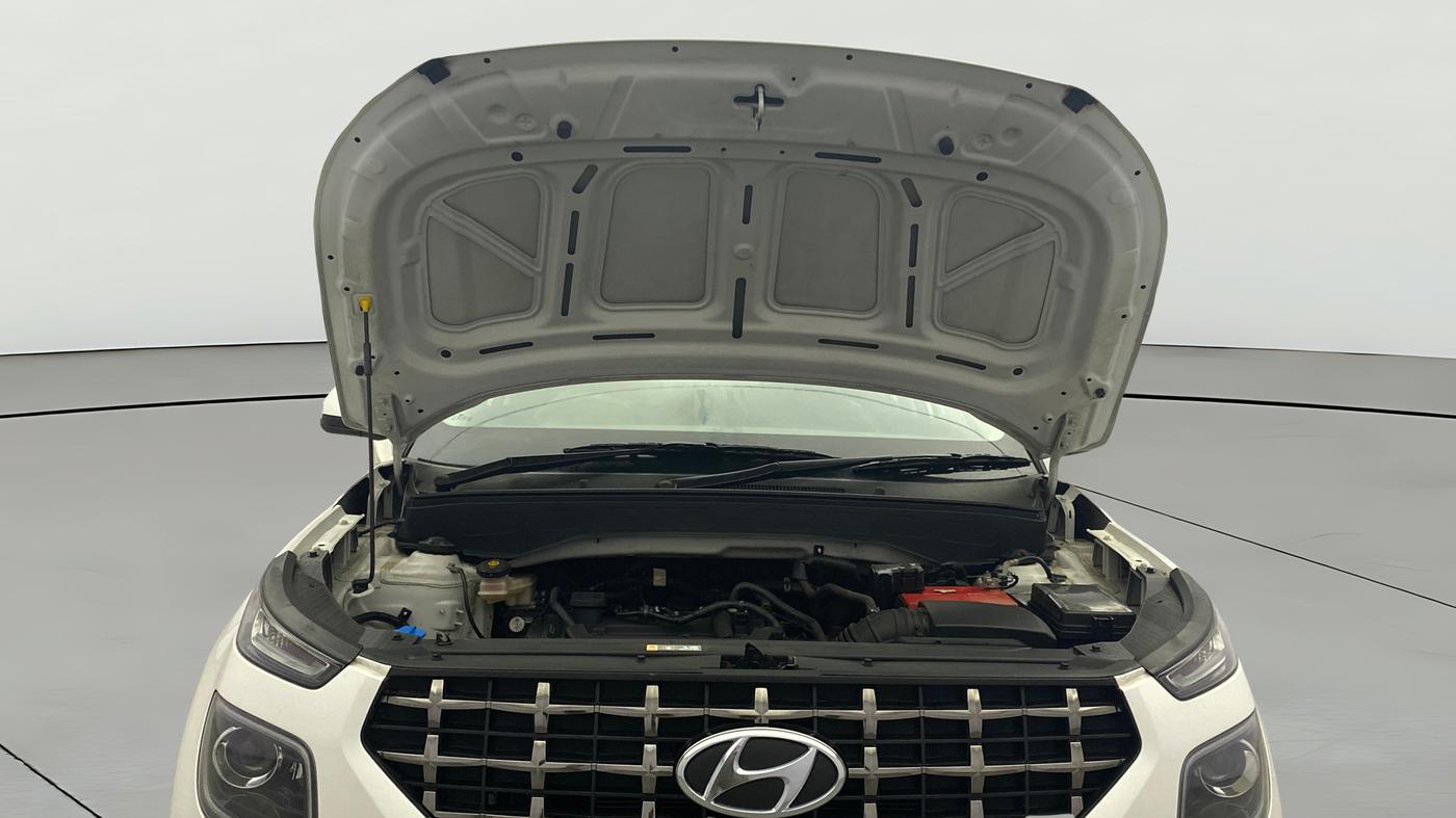 2021 Hyundai VENUE S+ 1.2, Petrol, Manual, 8,602 km, Open Bonet