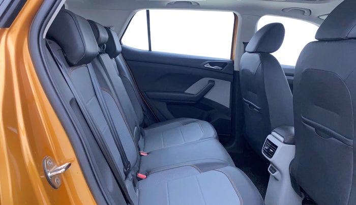 2021 Skoda KUSHAQ STYLE 1.0L TSI AT, Petrol, Automatic, 25,529 km, Right Side Rear Door Cabin