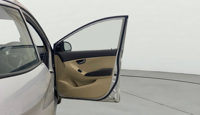 2014 Hyundai Eon SPORTZ, Petrol, Manual, 99,432 km, RHS Front Door