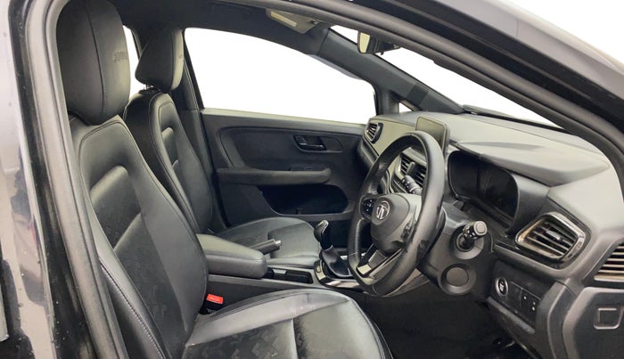 2022 Tata ALTROZ XZ PLUS PETROL DARK EDITION, Petrol, Manual, 68,464 km, Right Side Front Door Cabin