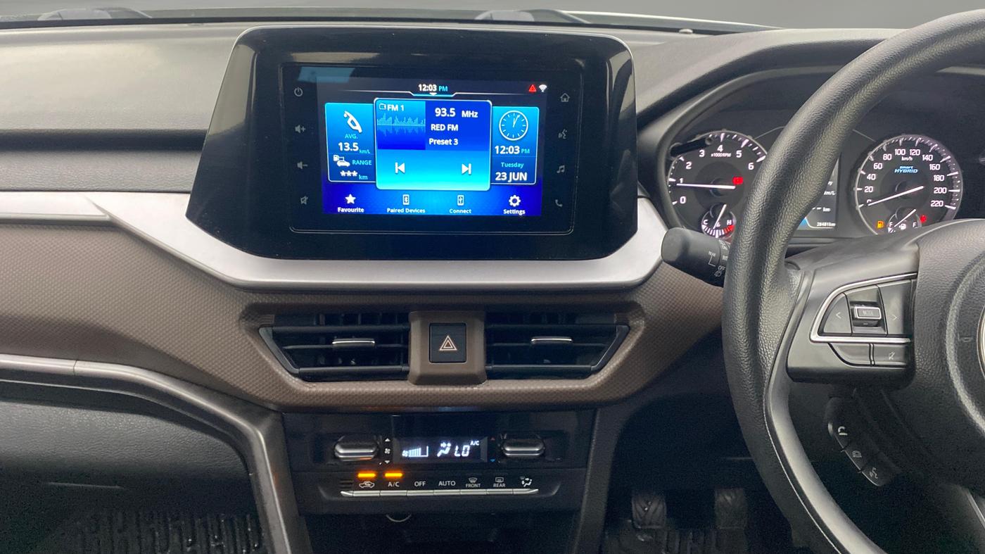 2022 Maruti BREZZA ZXI SMART HYBRID , Petrol, Manual, 28,481 km, Air Conditioner