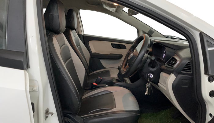 2021 Tata ALTROZ XE PETROL, Petrol, Manual, 19,734 km, Right Side Front Door Cabin