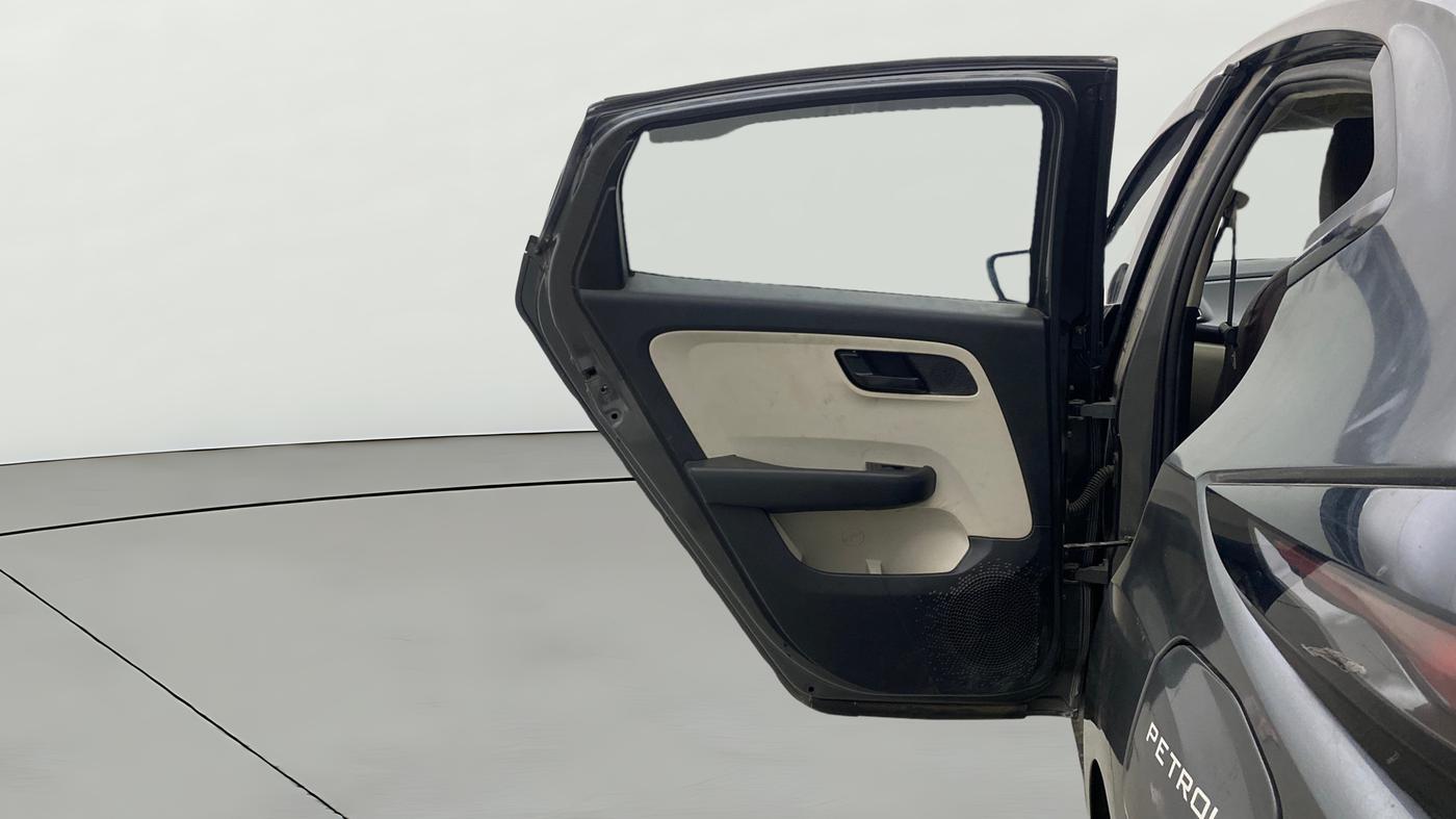 2021 Tata ALTROZ XM PLUS PETROL, Petrol, Manual, 80,526 km, LHS Rear Door