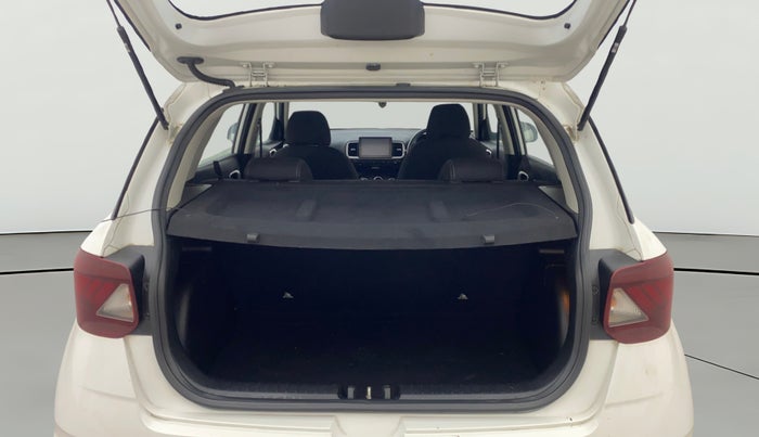 2022 Hyundai VENUE SX PLUS 1.0 TURBO DCT, Petrol, Automatic, 7,657 km, Boot Open Zoomed View