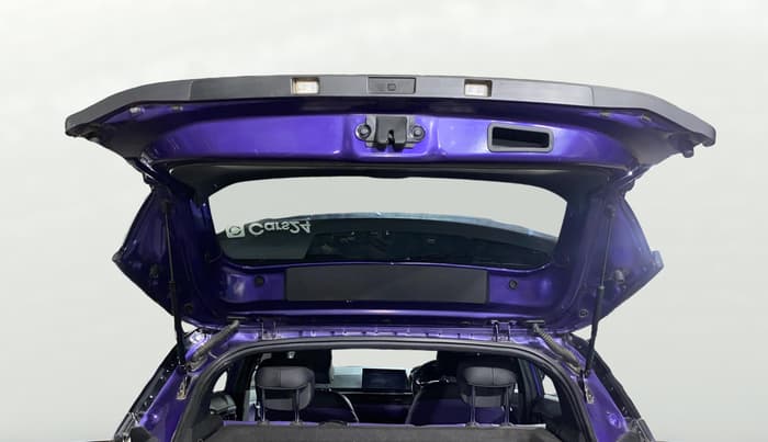 2024 Tata NEXON FEARLESS PURPLE + SUNROOF DCA DUAL TONE 1.2 PETROL, Petrol, Automatic, 14,104 km, Boot Door Open