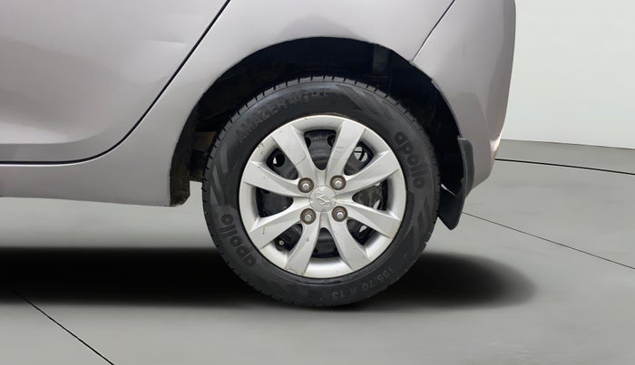 2013 Hyundai Eon MAGNA +, Petrol, Manual, 1,20,028 km, Left Rear Wheel