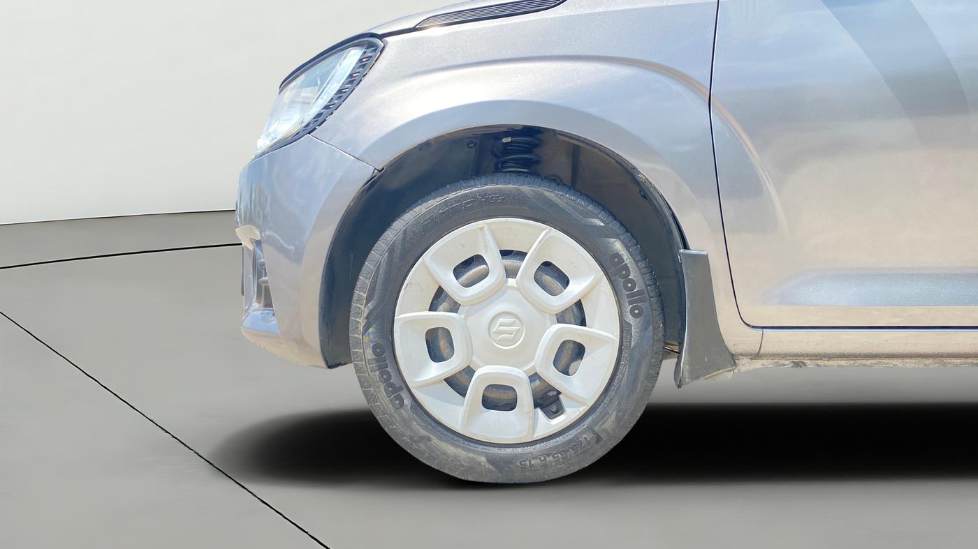2017 Maruti IGNIS DELTA 1.2, Petrol, Manual, 63,862 km, Left Front Wheel