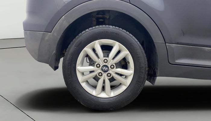 2016 Hyundai Creta SX PLUS 1.6 PETROL, Petrol, Manual, 1,19,767 km, Right Rear Wheel