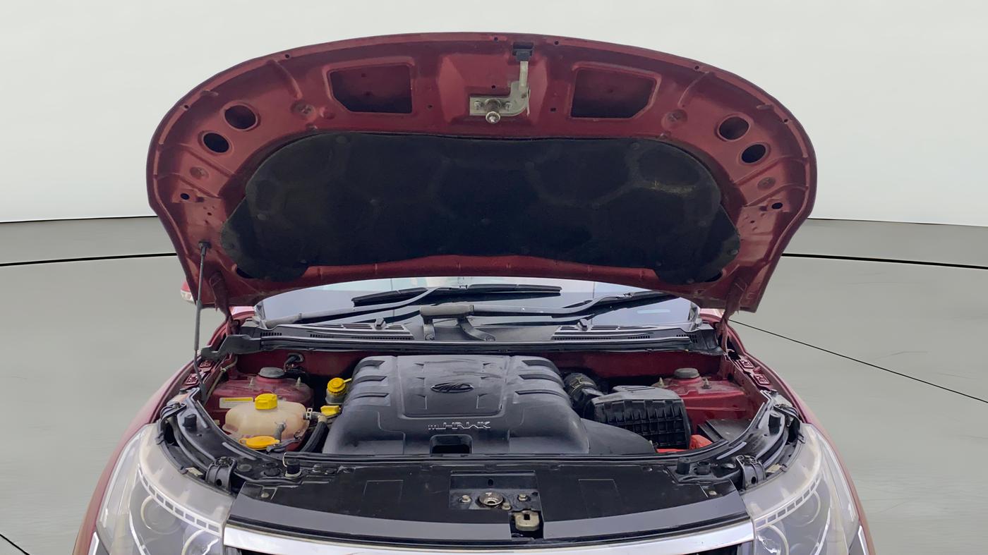2019 Mahindra XUV500 W9 AT, Diesel, Automatic, 37,942 km, Open Bonet
