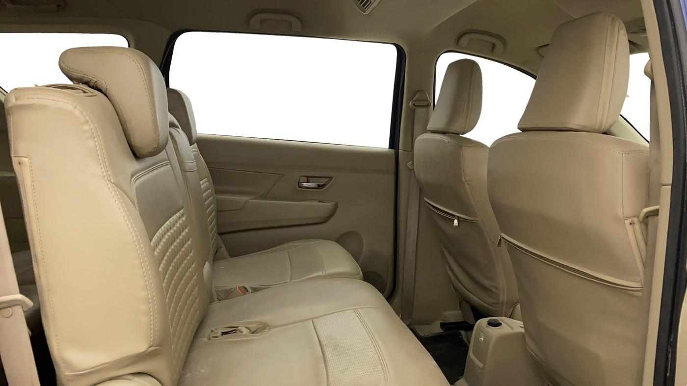 2019 Maruti Ertiga VXI SHVS, Petrol, Manual, 27,598 km, Right Side Rear Door Cabin