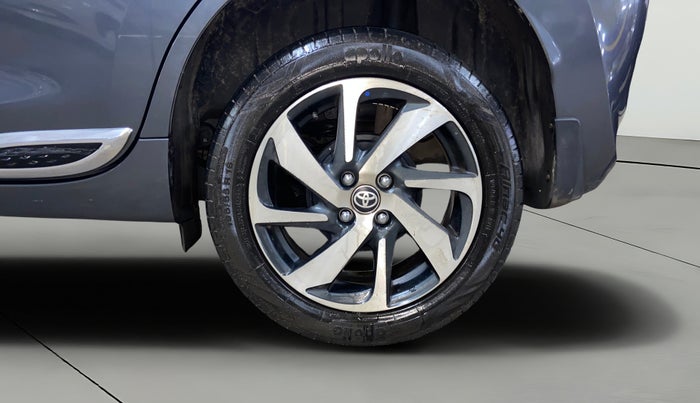 2024 Toyota Glanza V, Petrol, Manual, 9,438 km, Left Rear Wheel