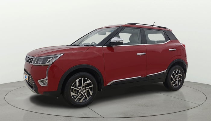 2022 Mahindra XUV300 W8 (O) 1.2 PETROL AMT, Petrol, Automatic, 22,868 km, Left Front Diagonal