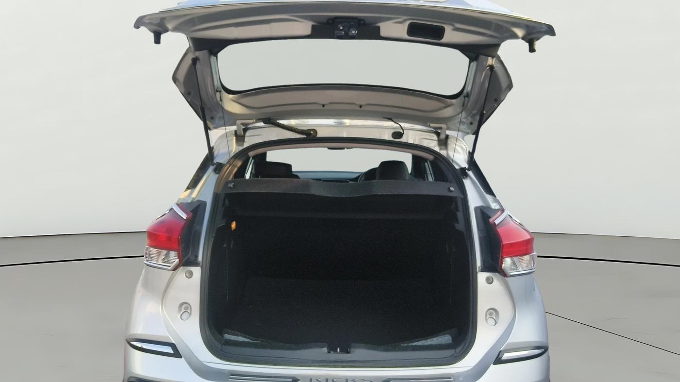 2021 Nissan Kicks XV PREMIUM TURBO 1.3 CVT, Petrol, Automatic, 52,747 km, Boot Open Zoomed View