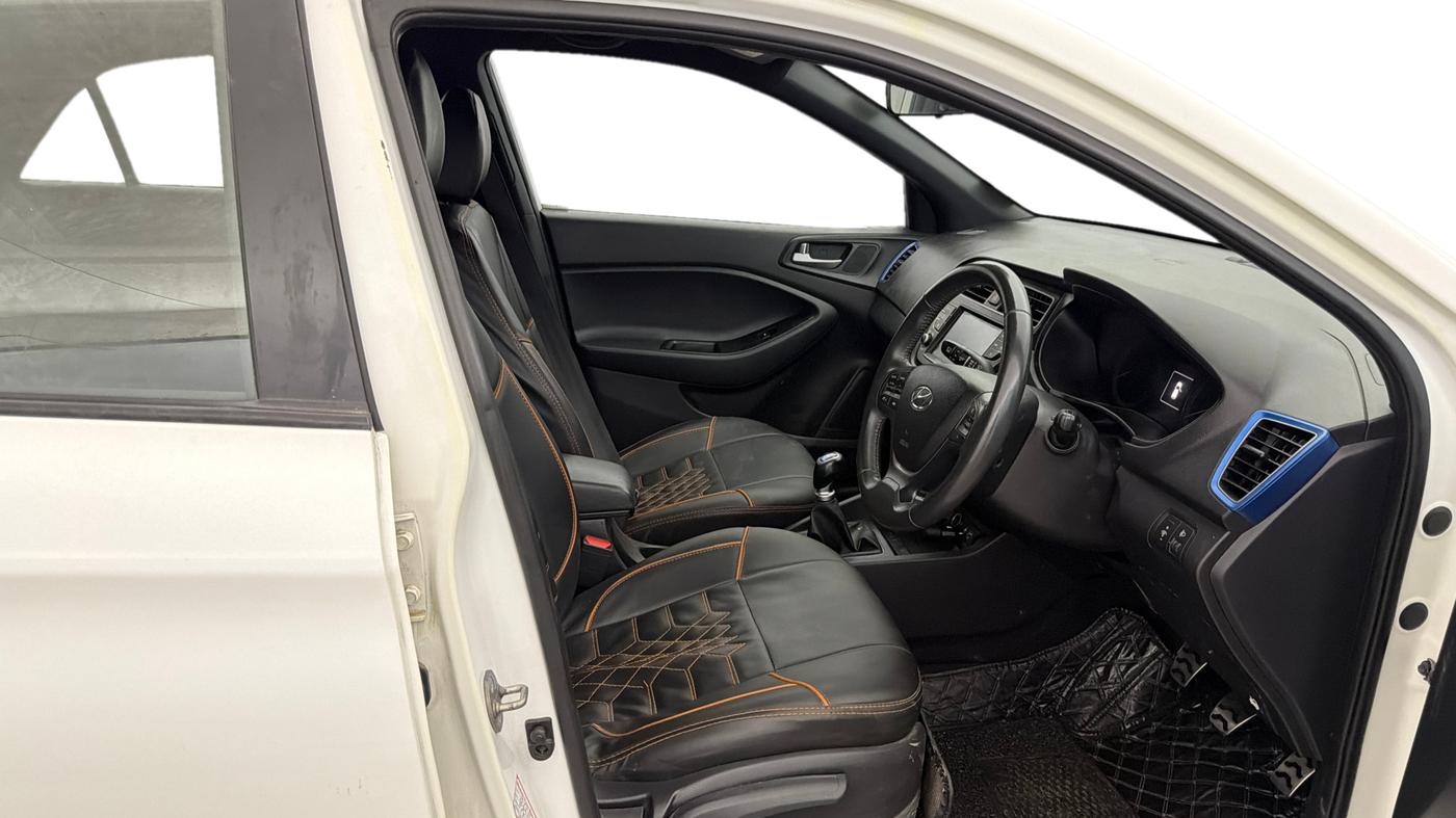 2019 Hyundai i20 Active 1.2 SX, Petrol, Manual, 53,069 km, Right Side Front Door Cabin